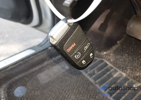 2017 Jeep Grand Cherokee Summit 4X4 из США, поврежденный, VIN 1C4RJFJGXHC769618